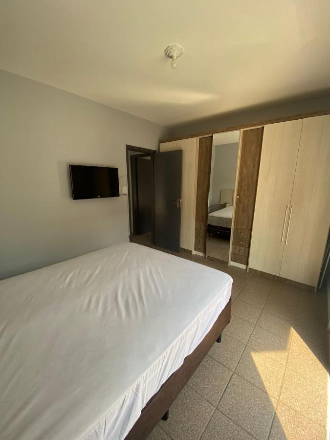 Apartamento Com Estacionamento, Wi-Fi, Ar Condicionado A 300 Metros Da Praia Da Enseada No Guaruja. エクステリア 写真